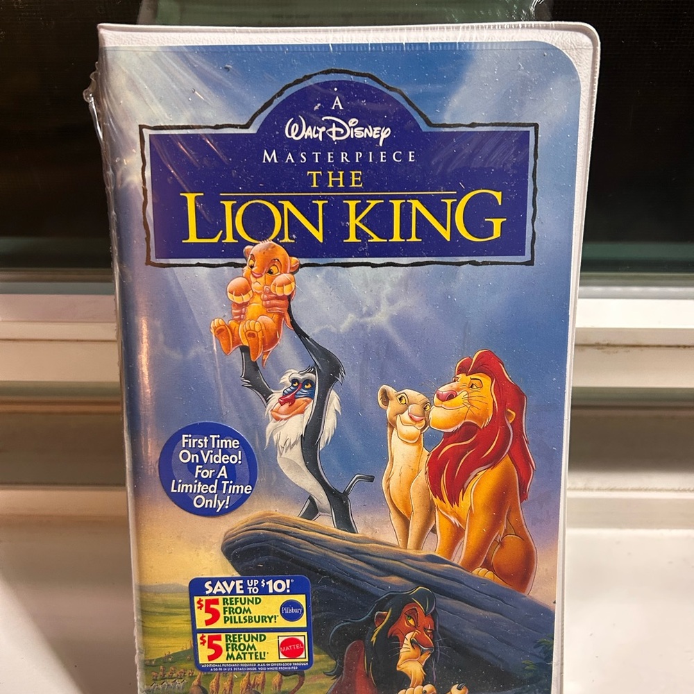 Walt Disney The Lion King VHS - Blue Cover